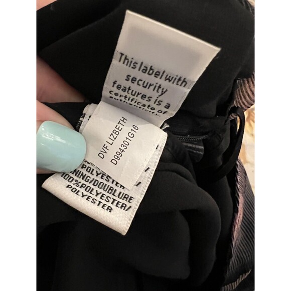 Diane Von Furstenberg Lizbeth Silk Geometric Quilted Waistband V-Neck Dress 6 - Picture 6 of 9